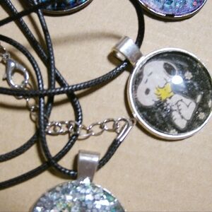 Snoopy bezel necklace